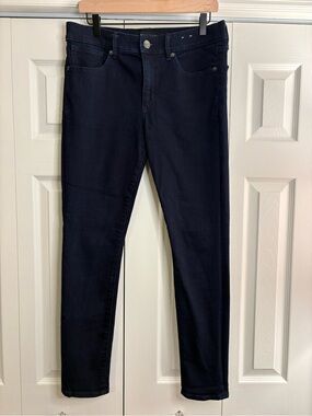 Women’s Express dark wash Mid-Rise Ankle Legging jeans size 10L